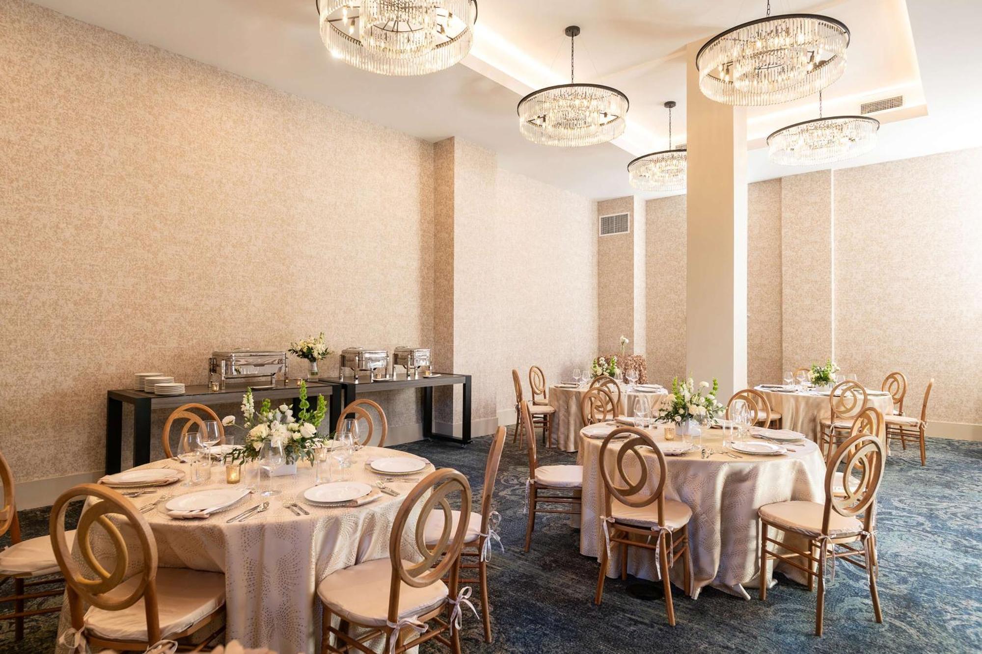Hotel Petersburg, Tapestry Collection By Hilton 外观 照片